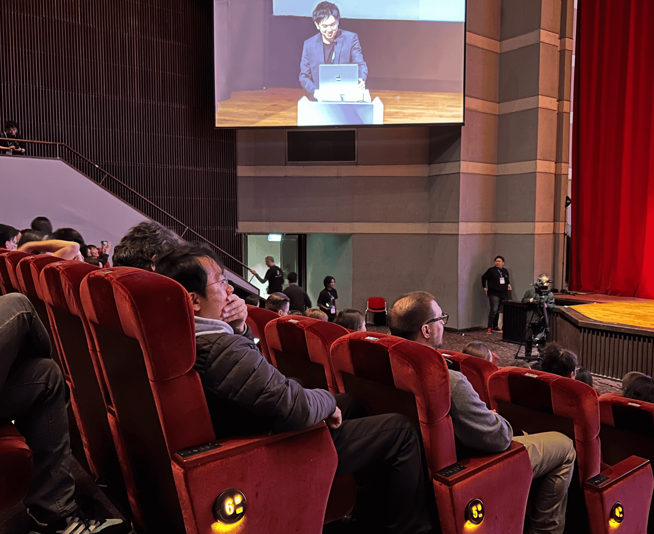 대표님도 살짝 지루했던 게 아닌가..